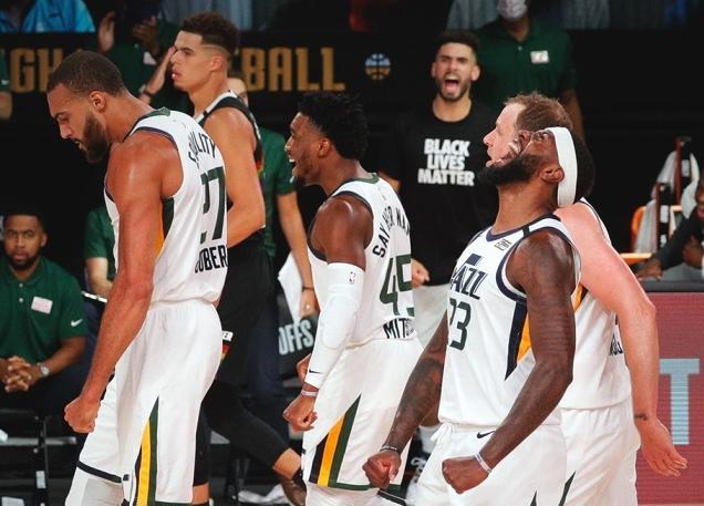  米切尔单节二十一分爆炸，骑士大胜活塞  